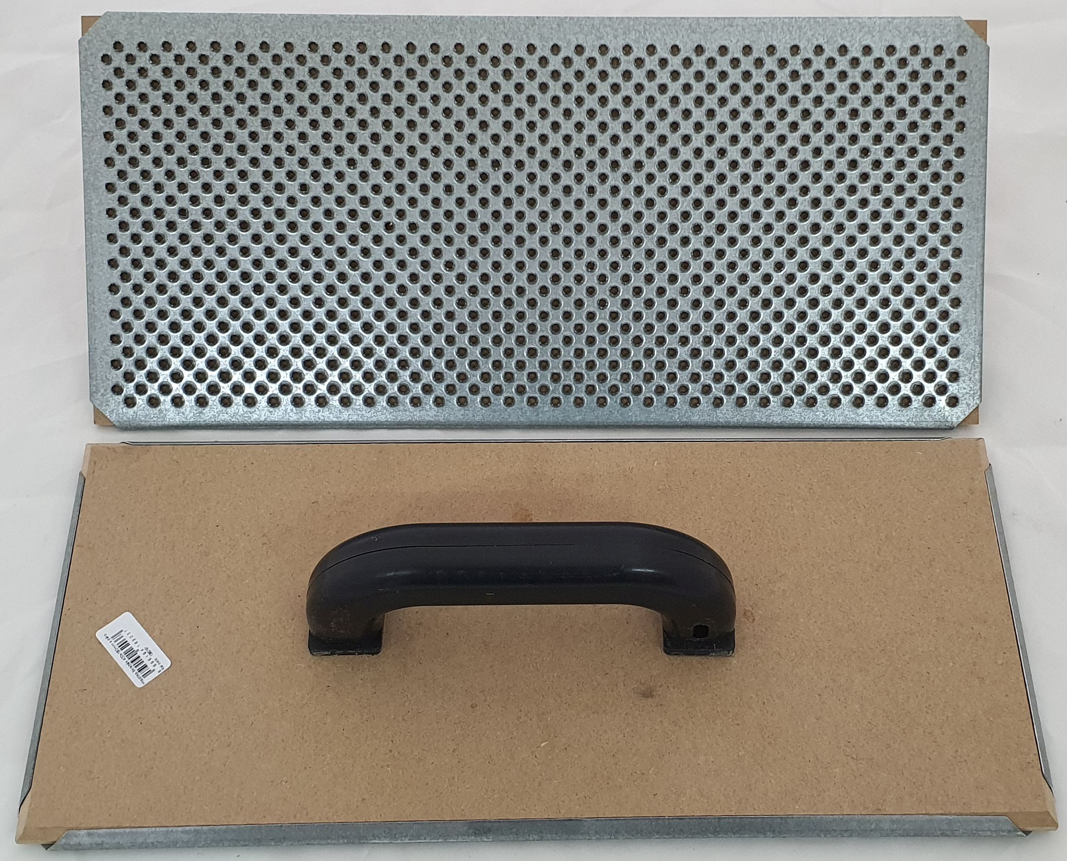Hladítko škrabák 400x180mm s děrovaným plechem