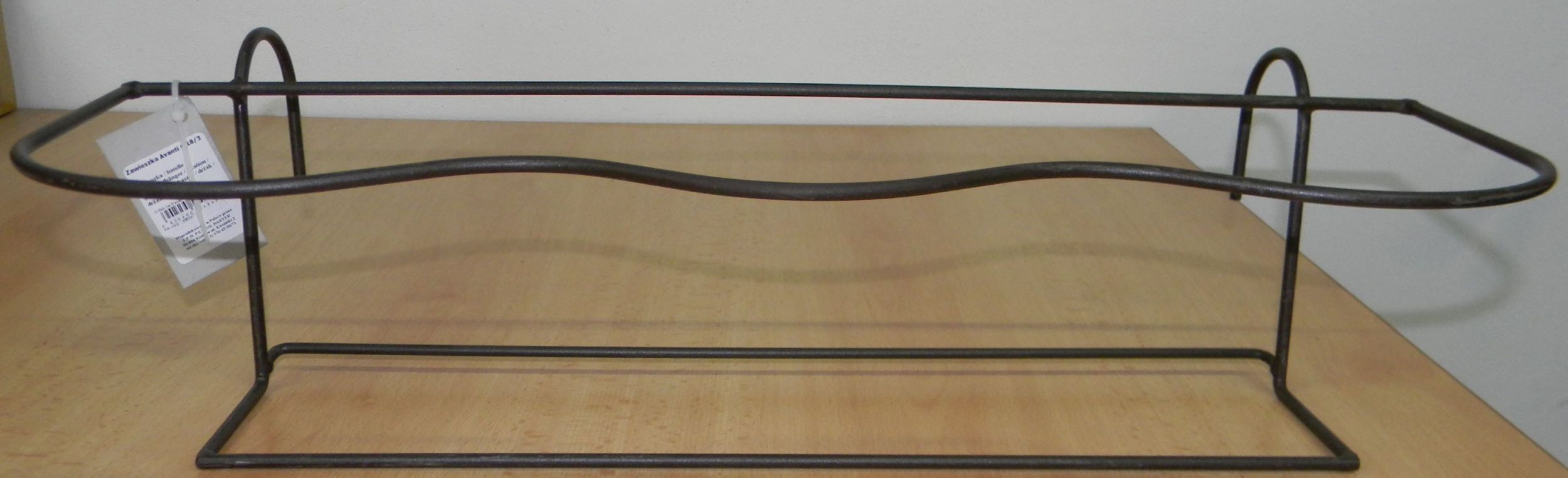 Držák na 3 květináče o průměru 18 cm